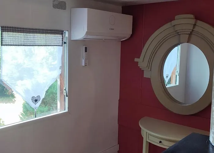 Domaine Le Lanis Le Refuge De Ambre Saint-Girons (Ariege)